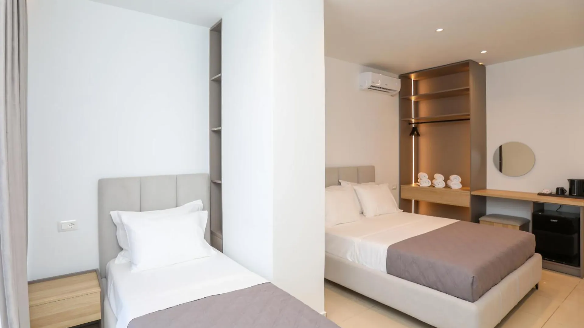 Divos Apartments Wlora Hotel apartamentowy